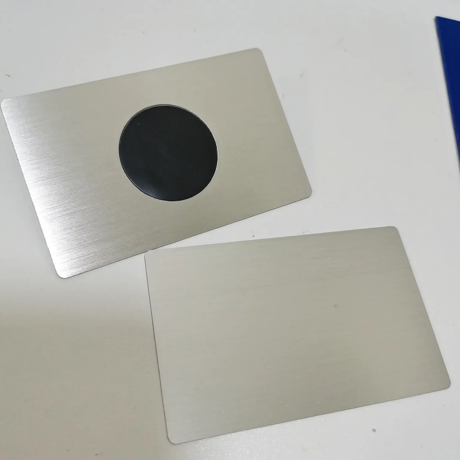 Para visita Tarjeta de metal dorado brillante / Tarjeta de metal NFC dorada