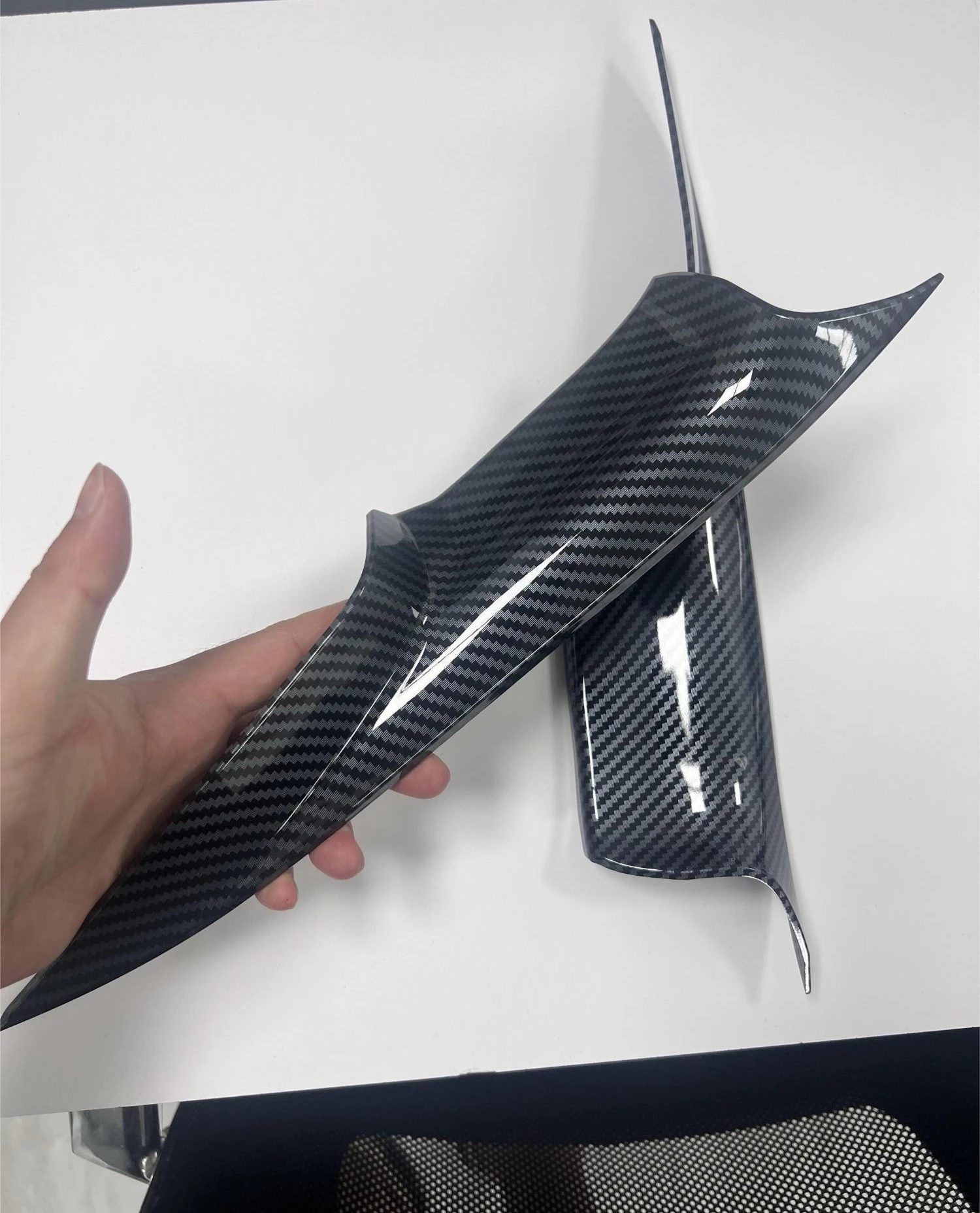 مقبض باب السيارة الداخلي لسيارات BMW F01 7 Series 730 750 2008-2015 الجبهة الخلفية اليسرى اليمنى ألياف الكربون مقبض لوحة الباب الداخلي