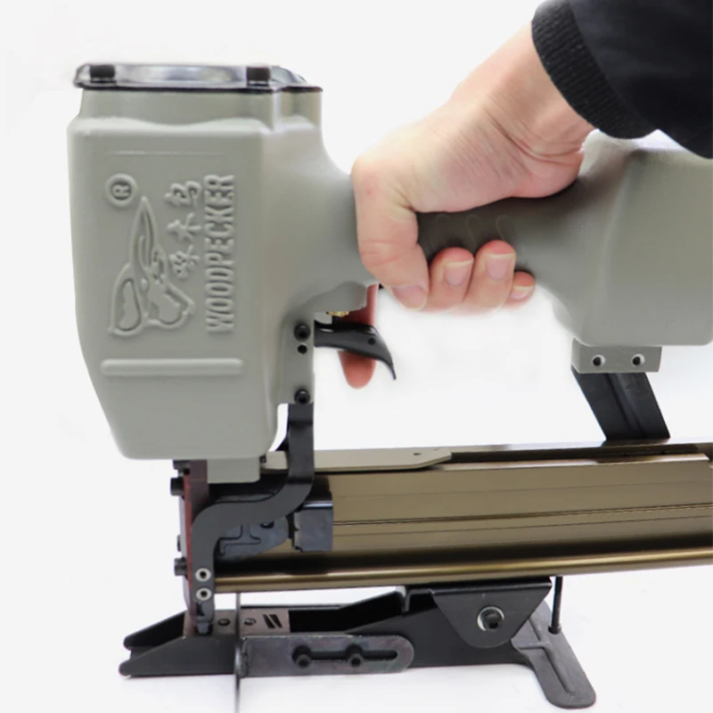 ZN25 installazione della striscia di silenziamento per cancello silenzioso della pistola pneumatica per cancello rotante eliminazione del rumore pistola sparaion Convolve per porte