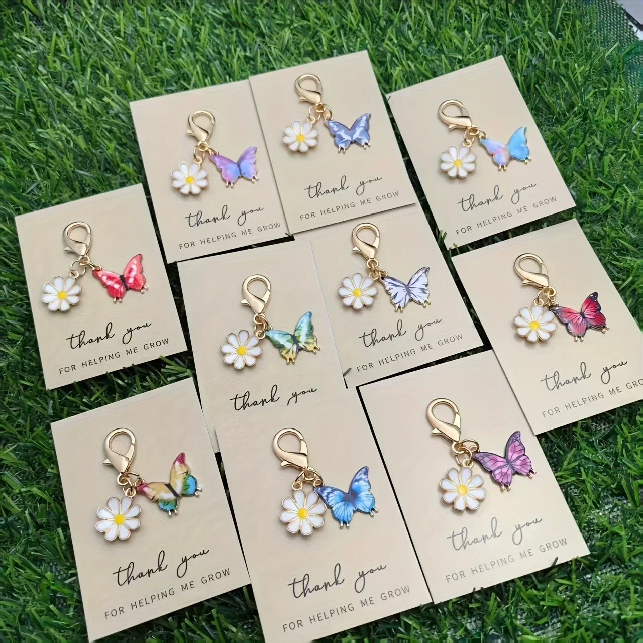 1/3/5/10PC Mini Cute Colorful Butterfly and Little Daisy Keychain Set Fashionable Animal Theme Design Suitable for Bag Pendant ﻿