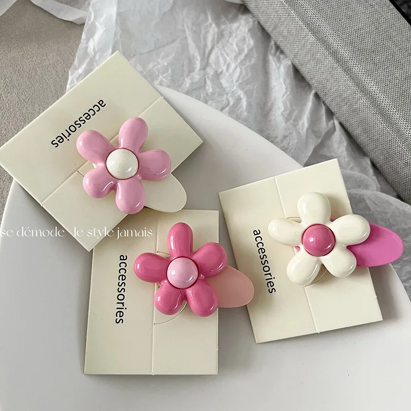 Korean version of fashion cute pink niche flower hairpin bangs forehead broken hairpin hairpin jewelry hair accessories