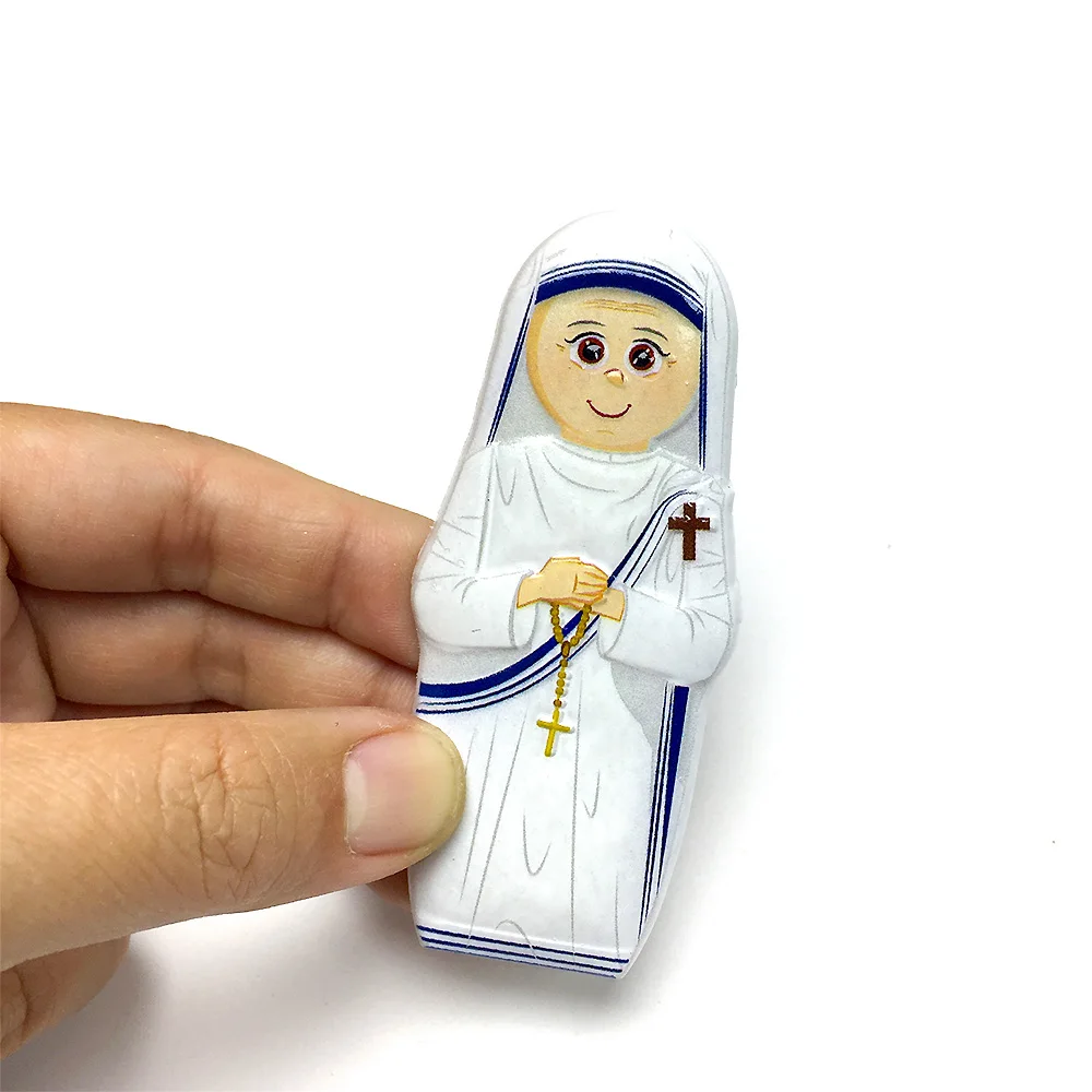 

Resin Virgin Teresa fridge Magnets - 3D stereoscopic home decoration travel souvenirs, strong magnets suitable for home decorati