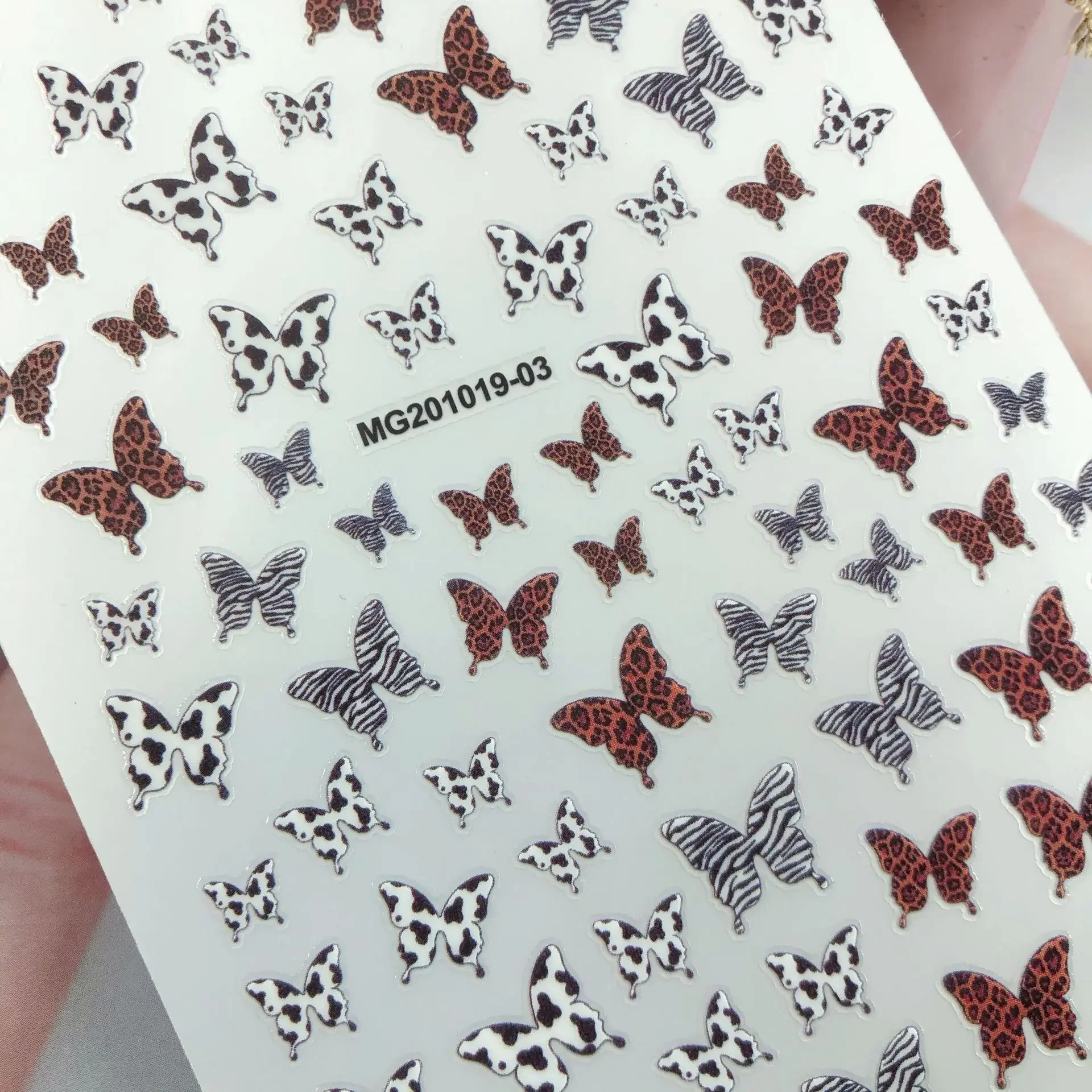 Leopardo Butterfly Design adesivi per Nail Art 3D adesivi adesivi leopardati Slider decalcomanie punta manicure decorazione artistica accessorio