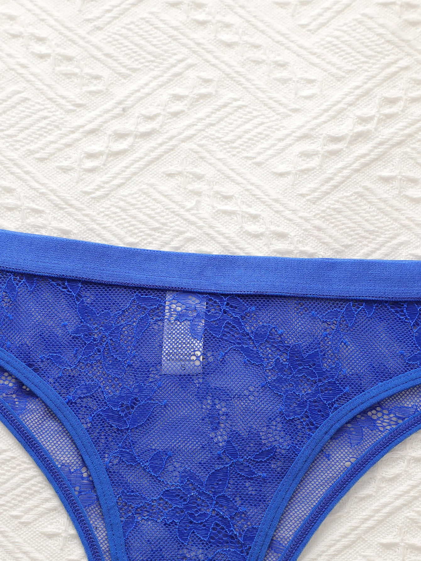 Intimo floreale sexy in pizzo - Embroidery Converter recensione e prezzo