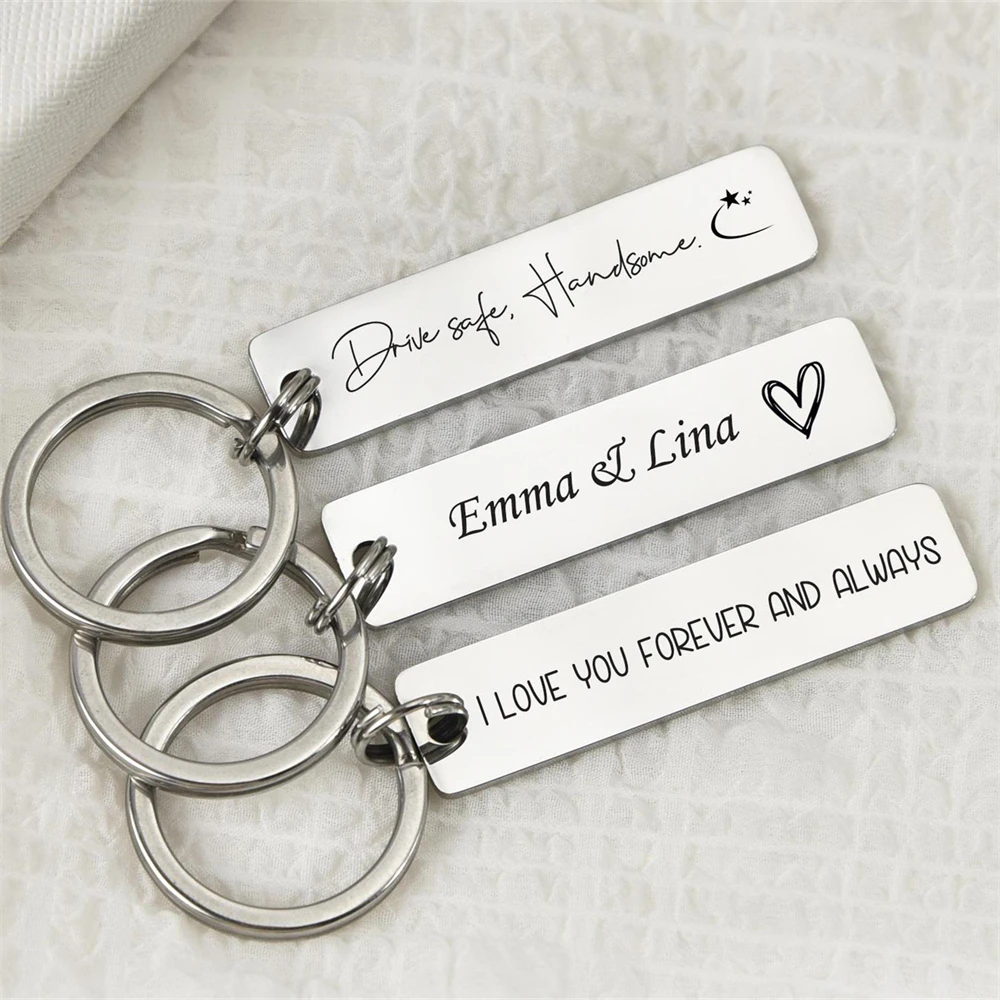 Engraved Logo Date Bar Keychai - огляд і ціна Men'S Fashion Gold Chain