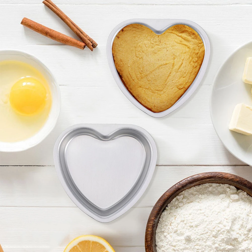 

4pcs Heart Shaped Cake Mold Aluminum Alloy High Temperature Resistant Creative Design Easy Use Smooth Surface Dishwasher Safe