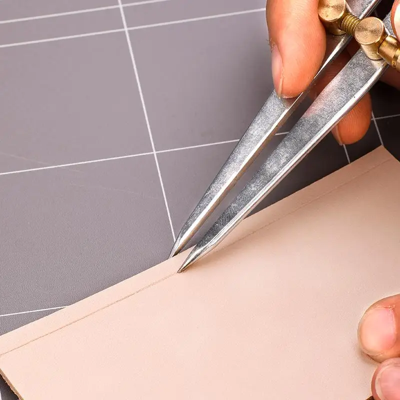 1 pièce Compas réglable, jauge de marquage de ligne pour le cuir, diviseur à ailes rotatif, outil artisanal pour le cuir