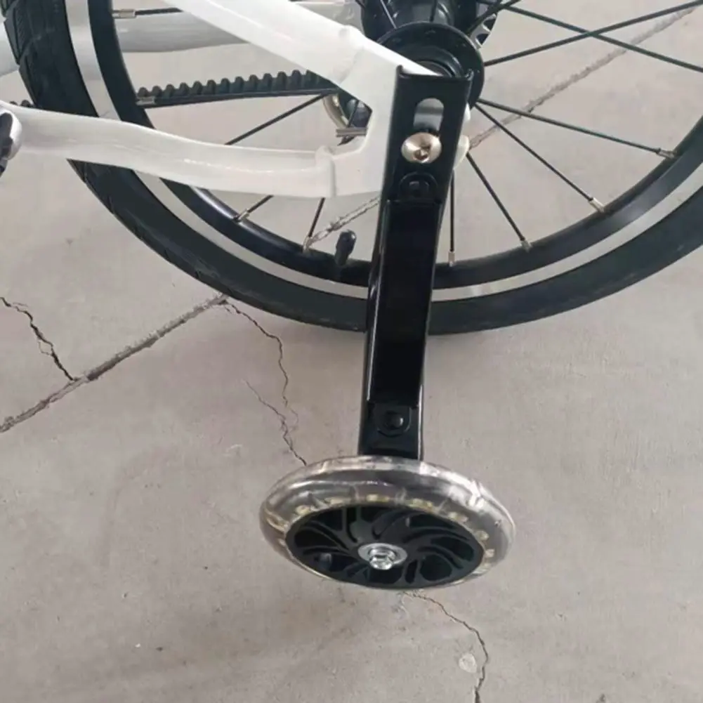 

Мигающие тренировочные колеса из искусственной кожи для детских велосипедов, 11 стабилизаторов диаметром 5 см, подходят для 16-дюймового велосипеда, помощи по балансу