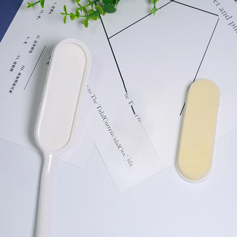 Multi-Function Lotion Sunscreen Applicator Professional Home Men Women Long Handle Brush Back Applicator Portable Comfortable