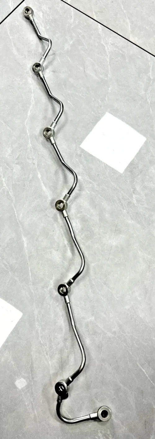 

FOR HINO 700 PROFIA TRUCK P11C ENGINE OIL RETURN PIPE