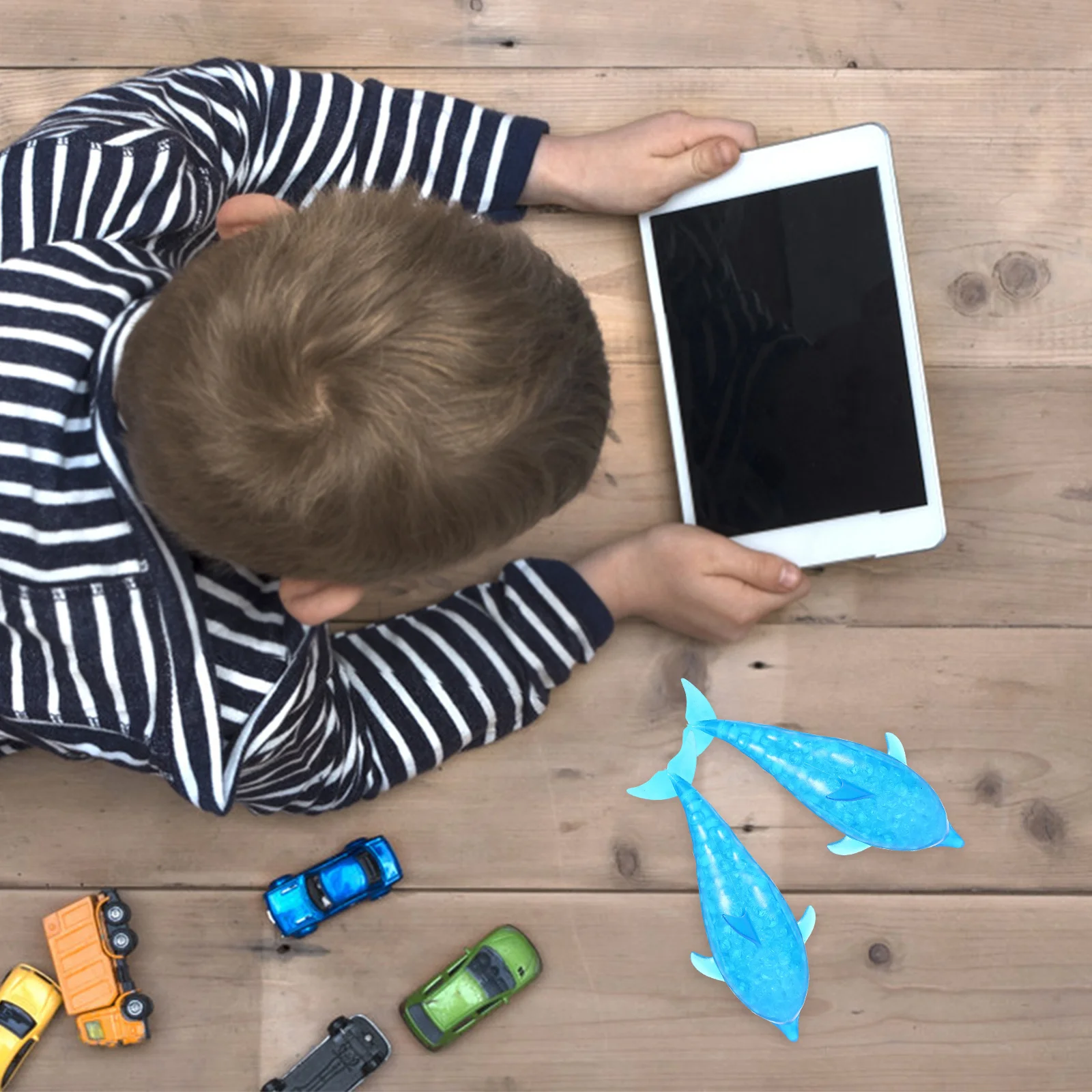 かわいいイルカのスクイーズおもちゃ 2個 ストレス解消 フィジェットボール 子供用 不安解消 感覚遊び パーティーの記念品 8-12歳向け賞品