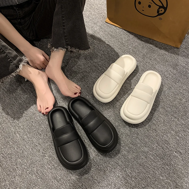 Slippers for Women Luxury Brand Leather Soft Soled Flat Comfortable Slides Casual Closed Toe Females Shoes Beach Outdoor Summer