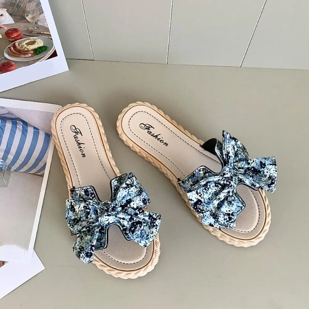 

Soft Ethnic Style Floral Slippers Women Open Toe Bowknot Slides Sandals Non-Slip Beachwear Shoes PVC Flat Slippers Summer