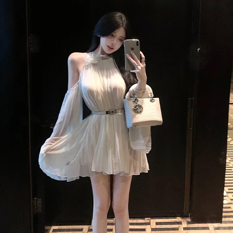 Robe Chic en mousseline de soie pour femmes, épaules dénudées, décolleté, plissée, drapée, ample, amincissante, manches cloche, Mini robe avec ceinture, nouvelle collection été 2025