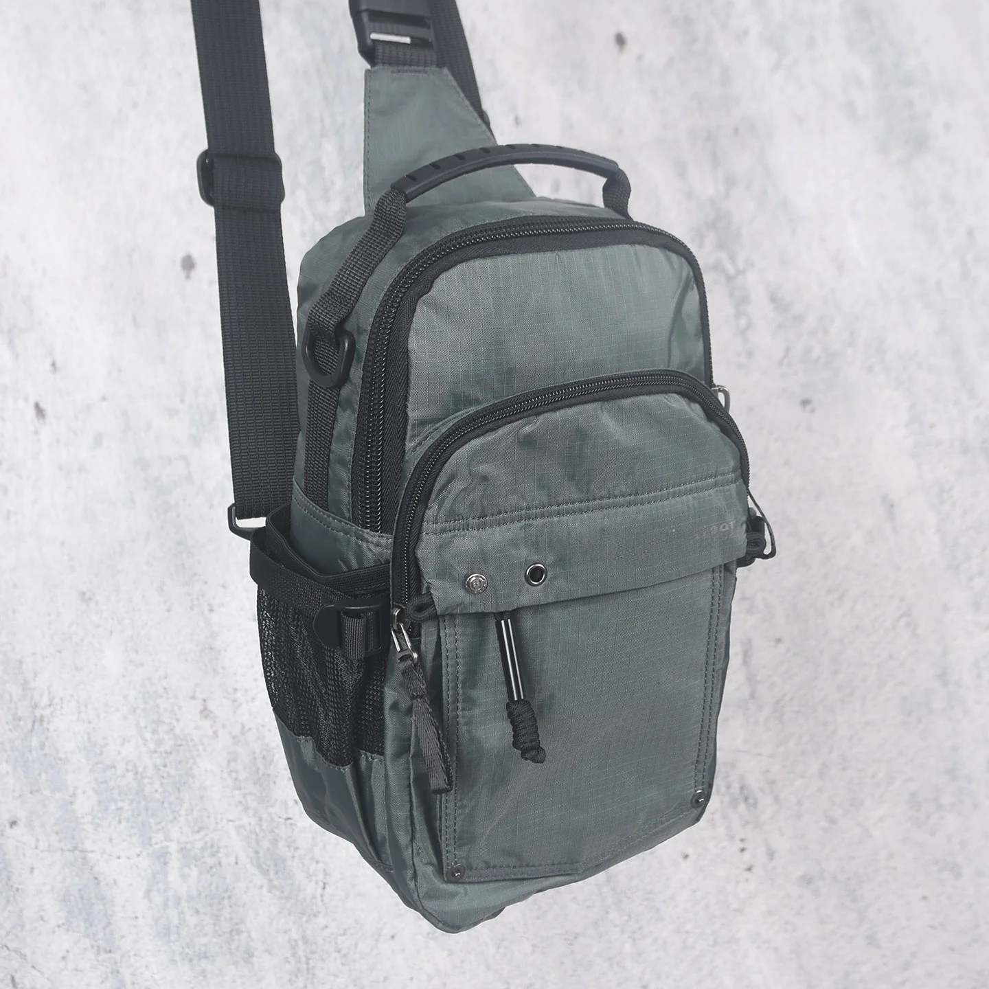 fashionable-waterproof-canvas-crossbody-bag-unisex-portable-handbag-daily-use-shoulder-bag-multiple-wearing-ways-leisure-back