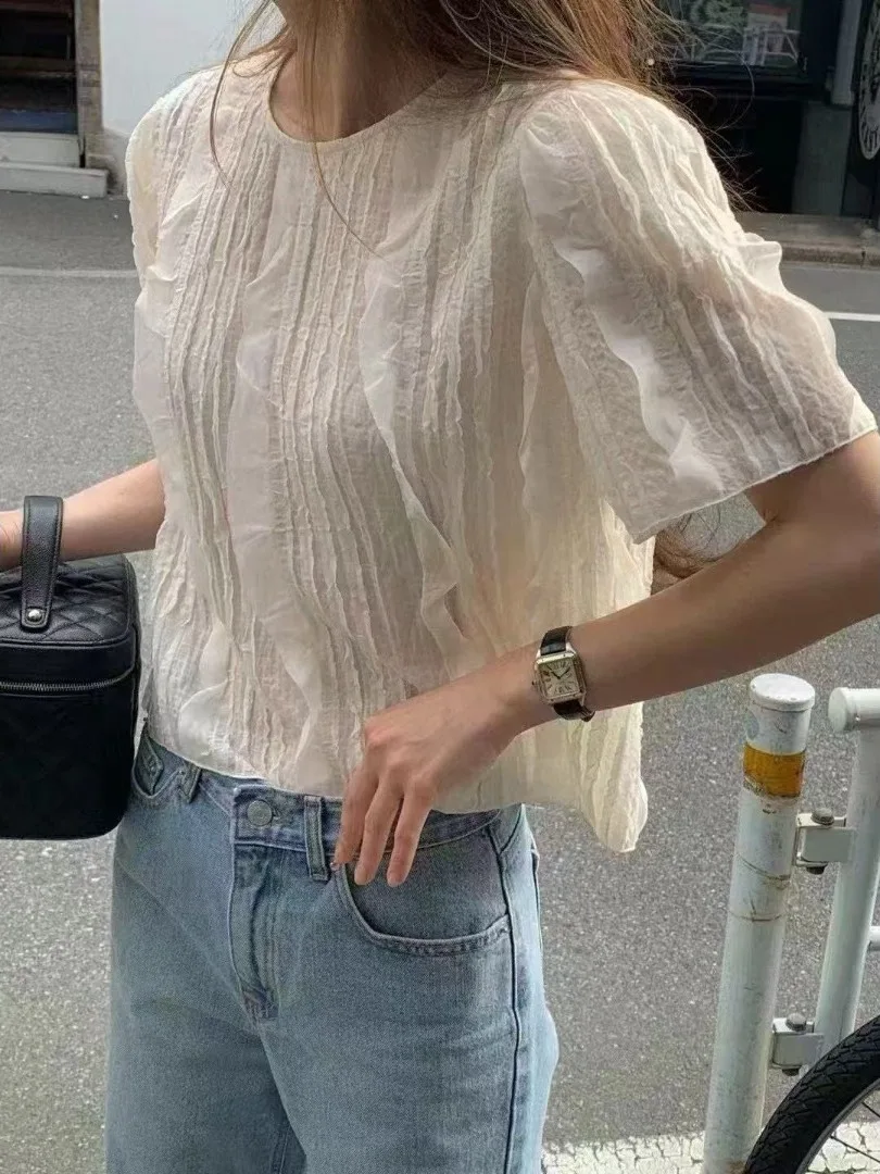 Loose Women's Shirt Dongdaemun Pleated Design Wooden Lace-Up round Neck Summer New Style 2025 Korean Fashion Short Sleeve