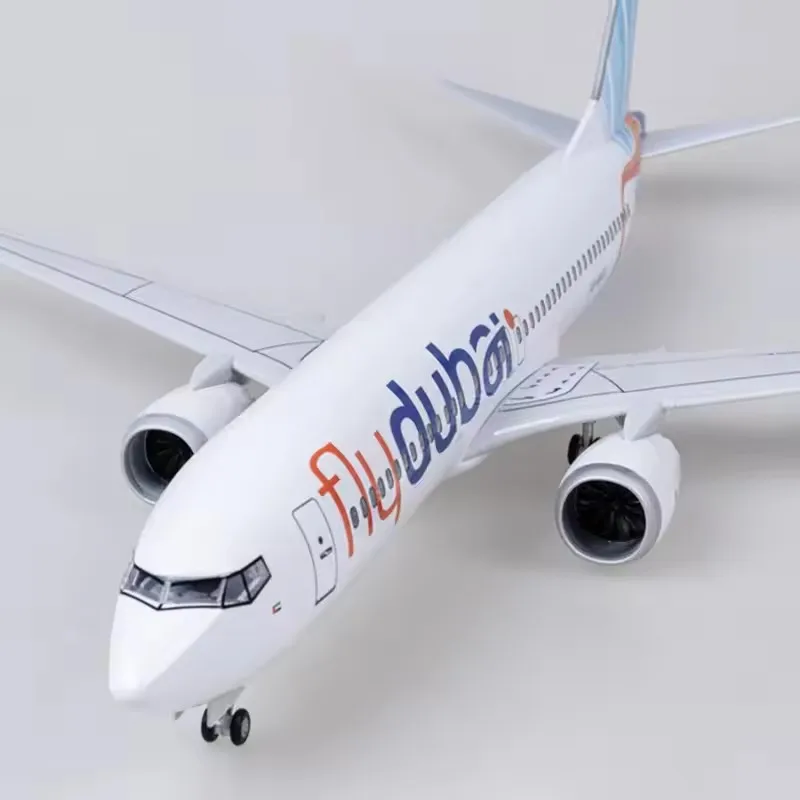جديد 1/85 مقياس طائرة B737 ماكس الطائرات يطير دبي الخطوط الجوية الشرق الأوسط مع قاعدة دييكاست طائرة لعبة مجسمة جمع المشجعين