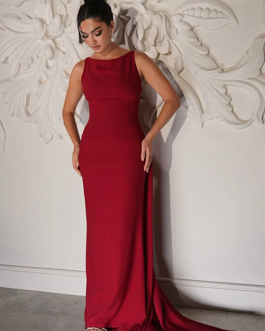 

Customized Dark Red Sleeveless Prom Dresses Pleated Backless Floor Length Back Zipper Party Dresses Evening Dresses