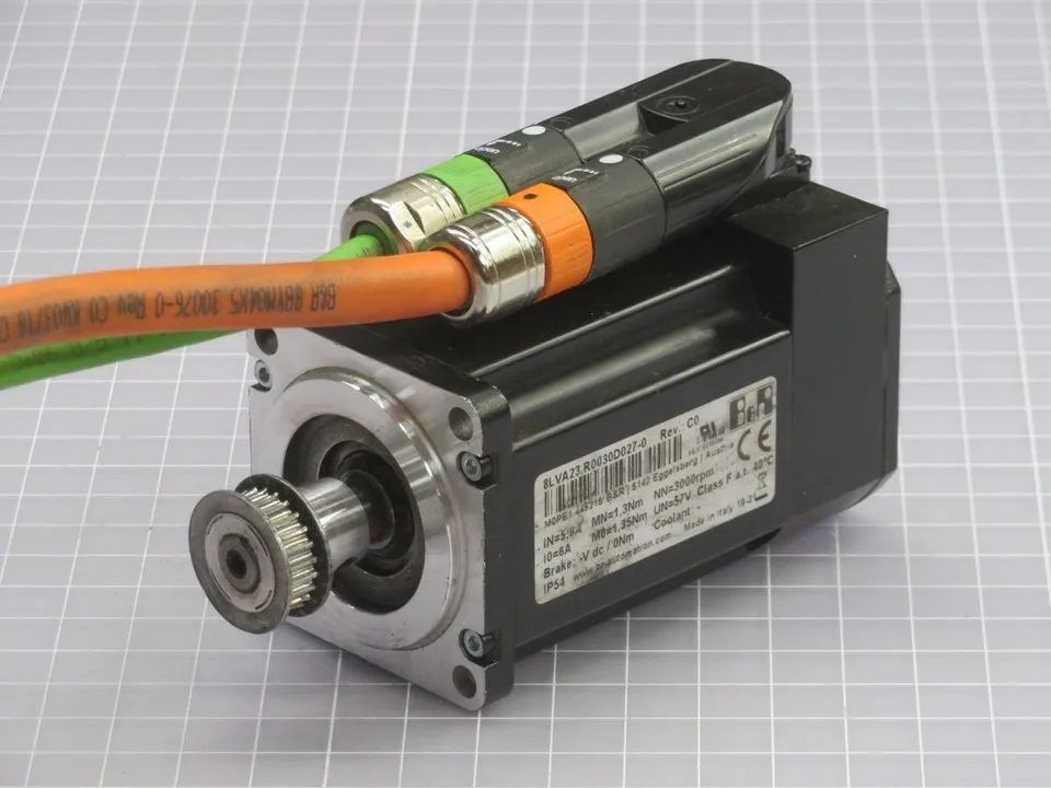 New Original Ready Stock 8LVA23.R0030D0-27-0 Industrial Automation PAC Dedicated PLC Programming Controller