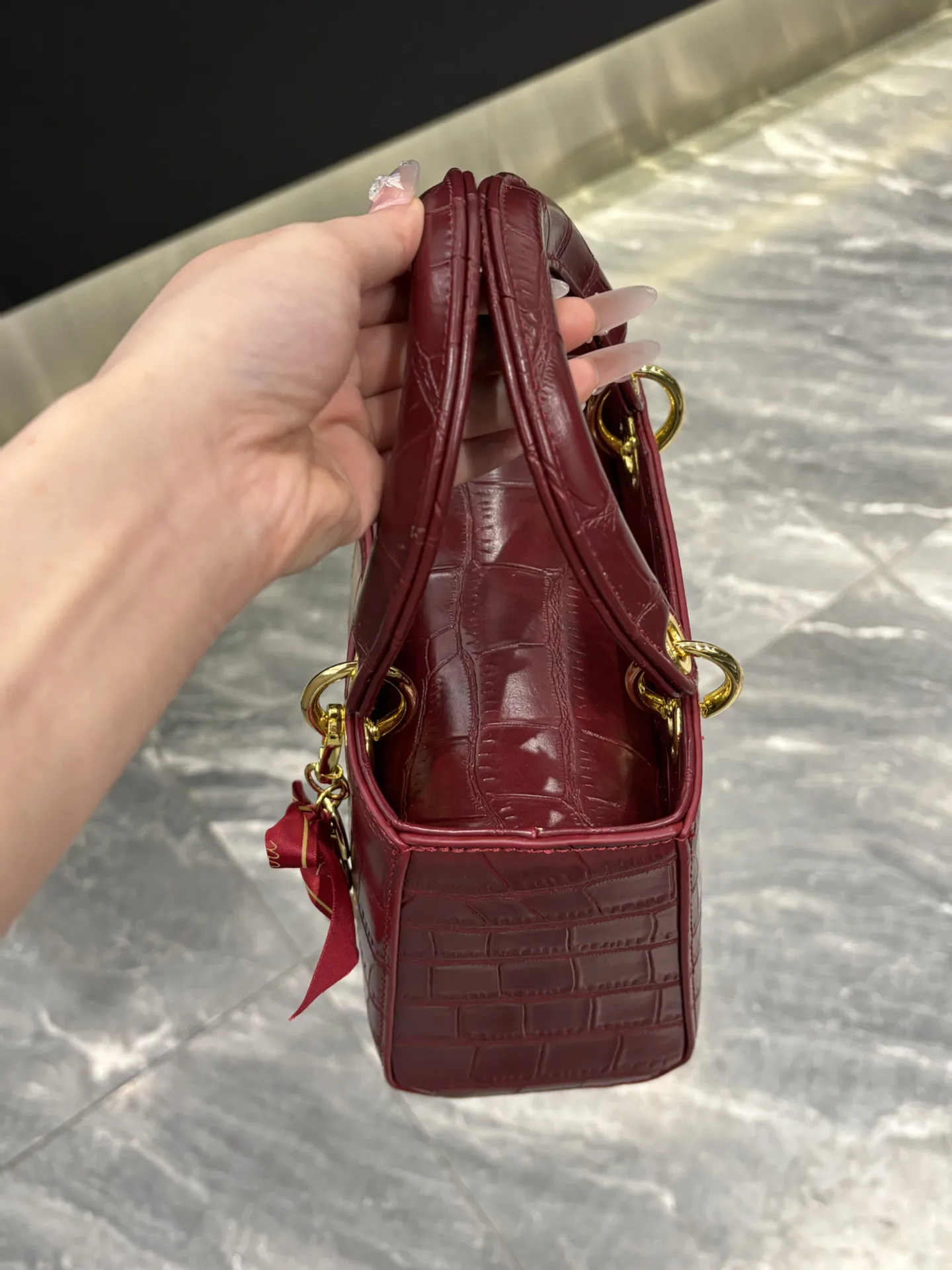 borsa-diana-amiciyah-di-alta-moda-con-motivo-coccodrillo-borsa-per-mamme-nuova-tendenza-2026-borsa-a-tracolla-singola-per-pendolari