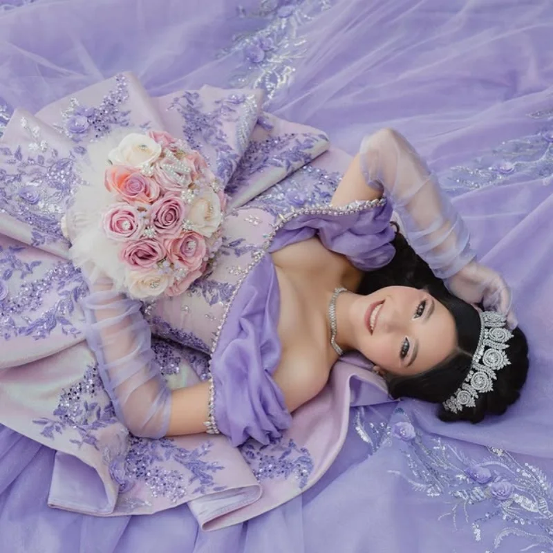 

Shiny lavender Quinceanera Dress off-shoulder glitter decal Lace layering Tull Bow tail vestidos de 15 Quinceanera ﻿Customized