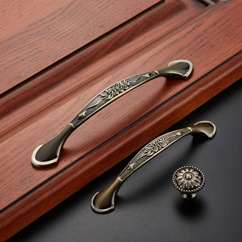 Antique Handle Knob Furniture Handle Kitchen Cabinet Handle Drawer Handle Pulls Zinc Alloy Cupboard Handles European Handles