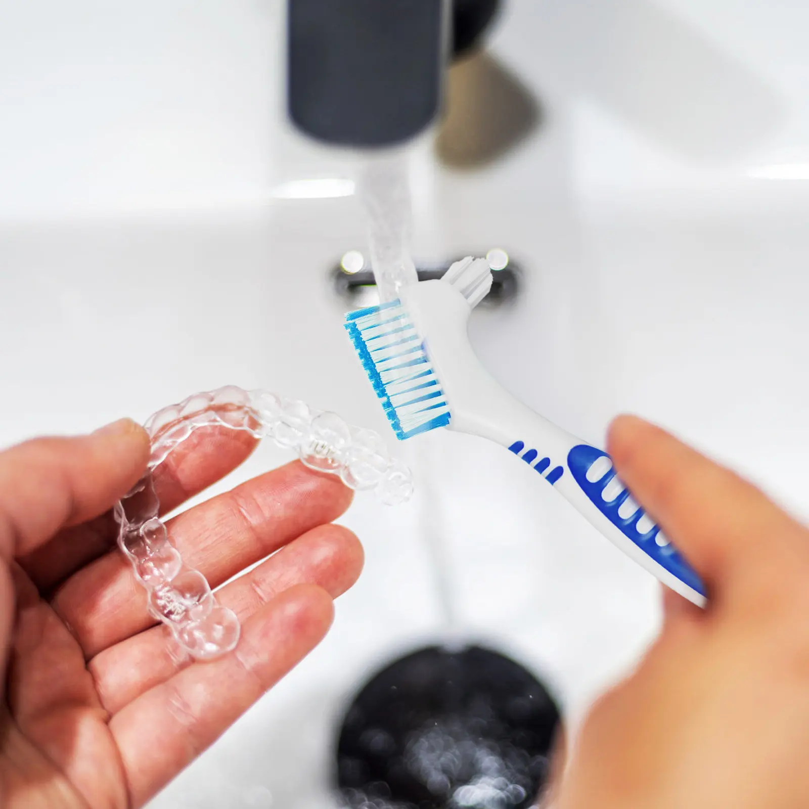 4Pcs Denture Brushes Double Sided Design Soft Bristles for Effective Cleaning Travel Size Toothbrush for Denture Care