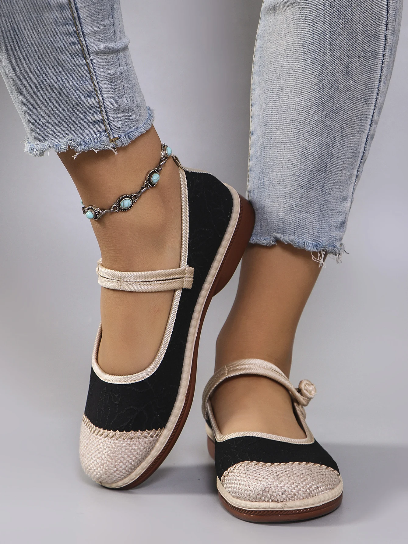 Spring New Women\'s Casual Sports Shoes Comfortable, Breathable, Lightweight, Wear resistant Lazy Shoes, Soft soled Flat Shoes