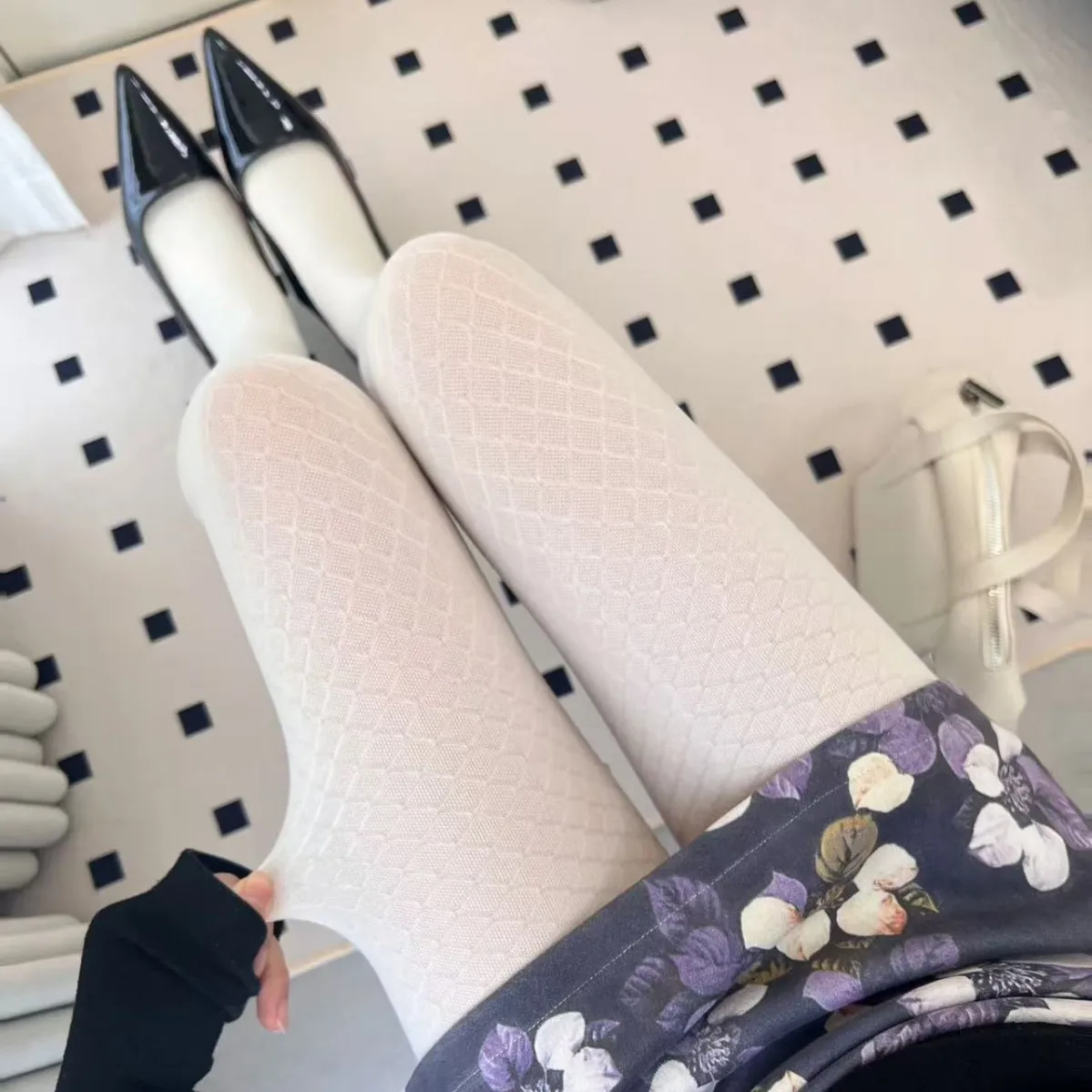 Retro British Style Diamond-patterned Women's Pantyhose Velvety Autumn Textured Design Hottie Fashion Highly Versatile Tights