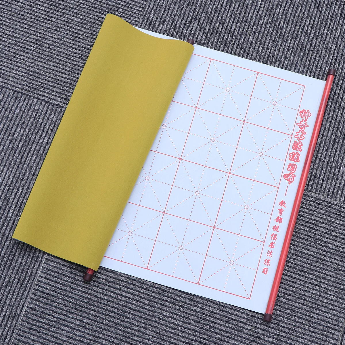 

72x40cm Writing Brush Cloth Reusable Water Activated Calligraphy Mat Thick Oxford Surface Ideal for Beginners Practice