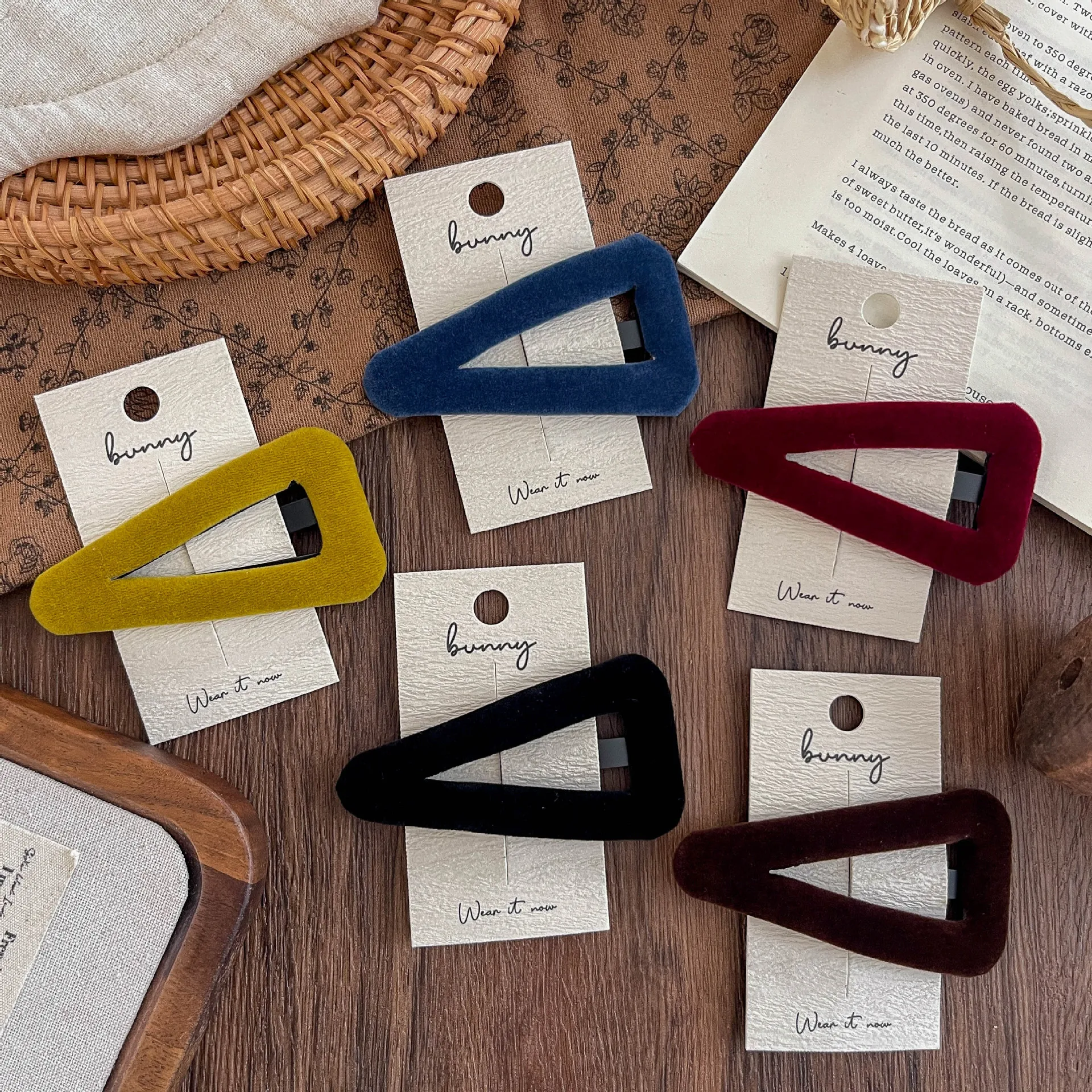 

1 шт., бархатные заколки для волос, полые треугольные заколки BB для детей, заколки для девочек, головные уборы, заколка для волос, челка, боковой зажим, детские аксессуары для волос