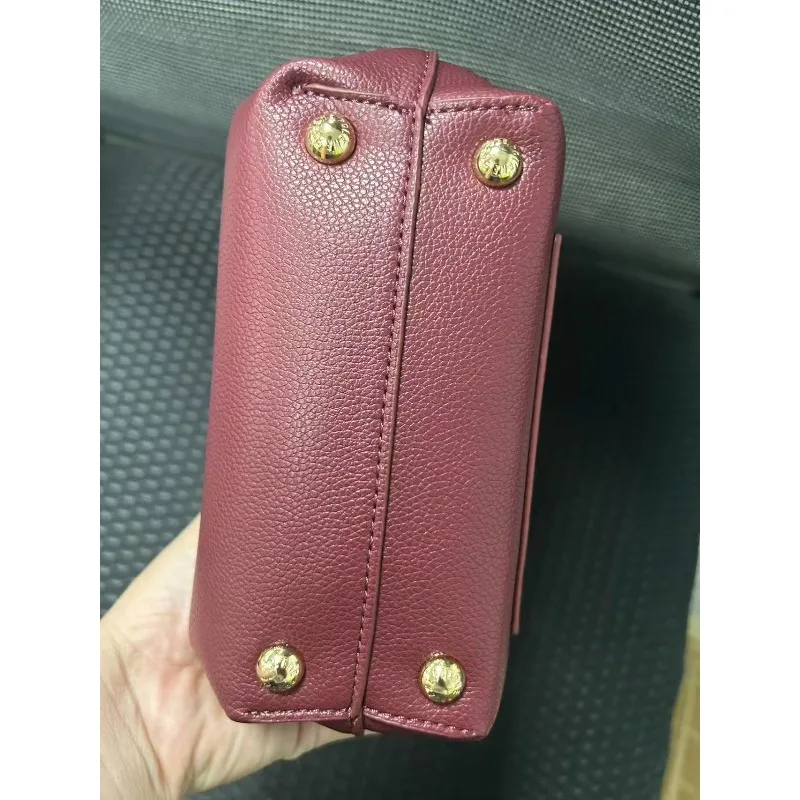 حقيبة نسائية راقية لعام 2025 بتصميم متخصص، وحدة تخزين جلدية فاخرة خفيفة، وحقيبة نسائية متعددة الاستخدامات للتنقل