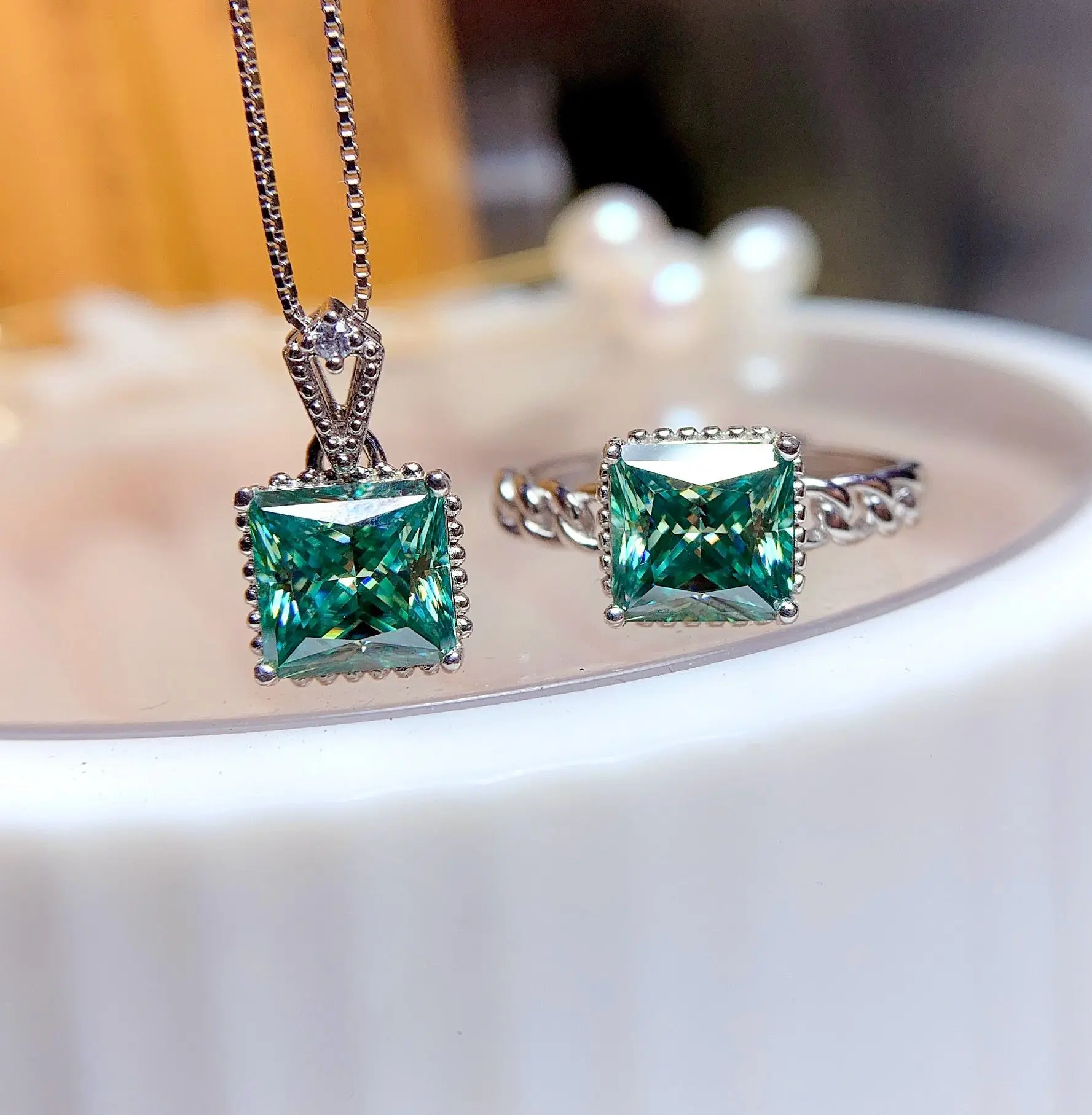 

ZECAA Moissanite Pendant Ring Jewelry Sets For Woman With Natural Green Moissanite Diamond 7*7mm Moissanite Jewelry Sets