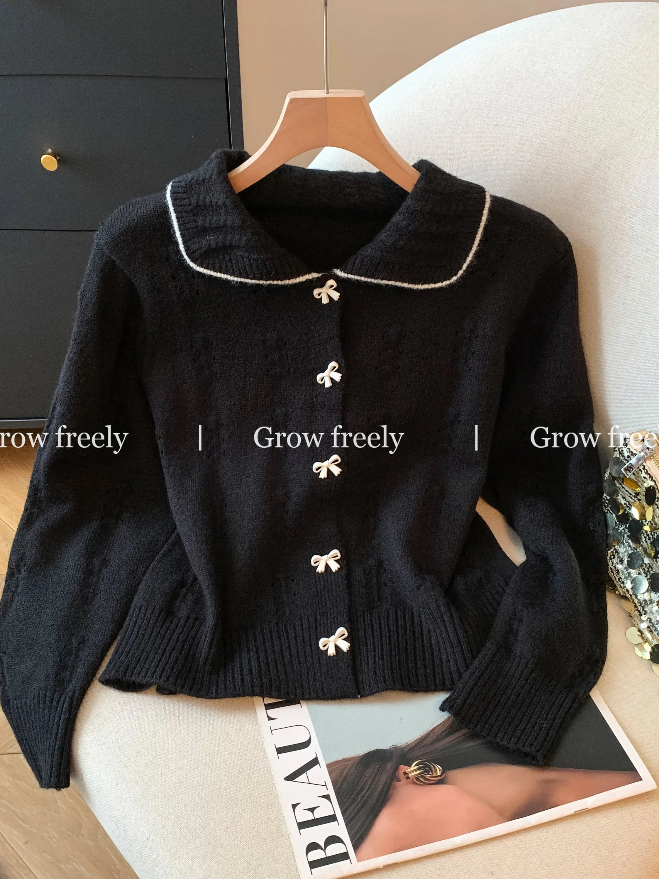 

Korean Lolita Girls Preppy Style Beige Knitted Cardigan Shirts Cute Peter Pan Collar Bow Sweater Coats Young Women Girls Winter