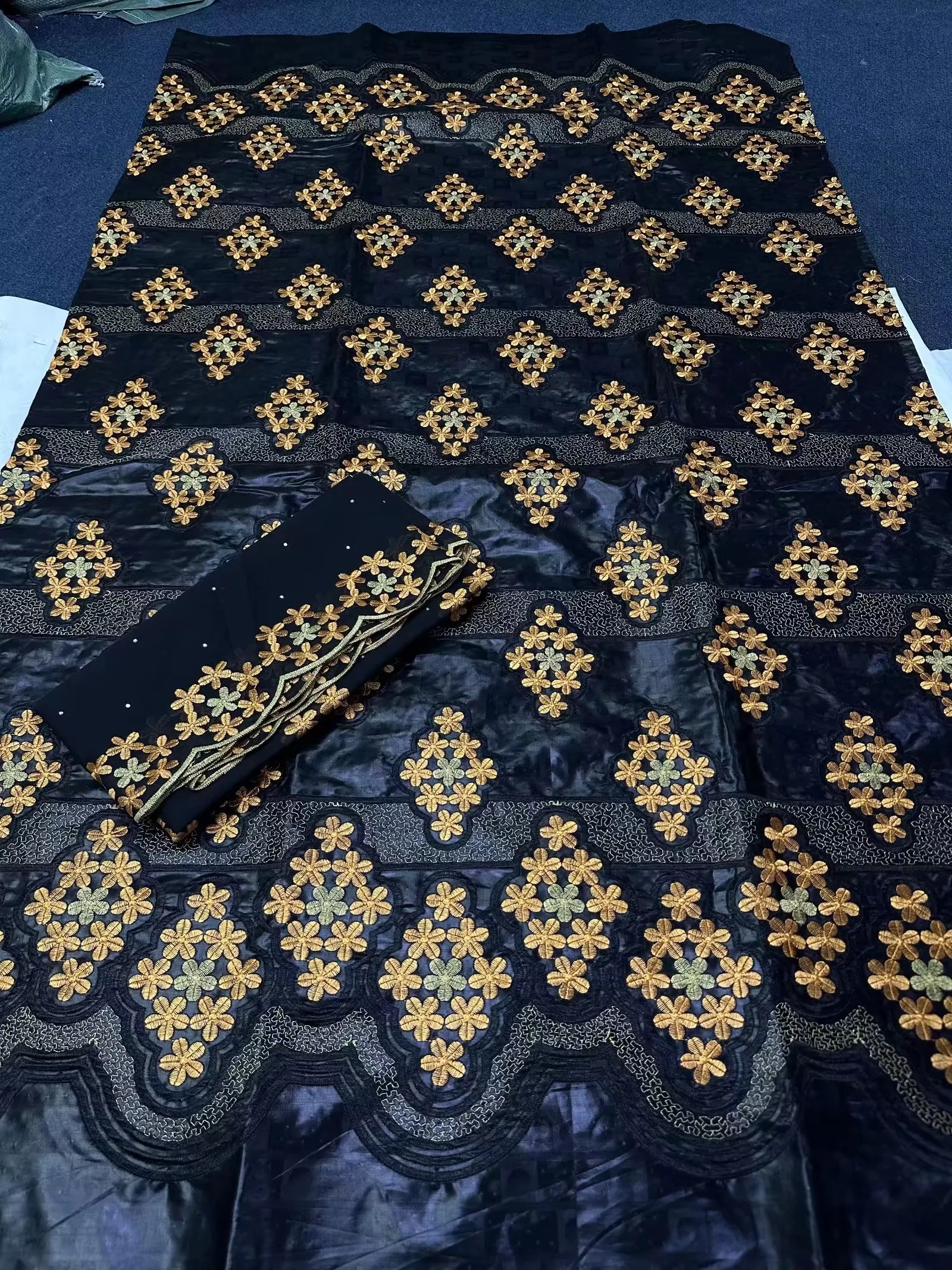 

2025 African Cotton Perfume Bazin Fabric Basin Riche Brocade Embroidery Clothes Material 7Yards For Nigerian Wedding Party Derss