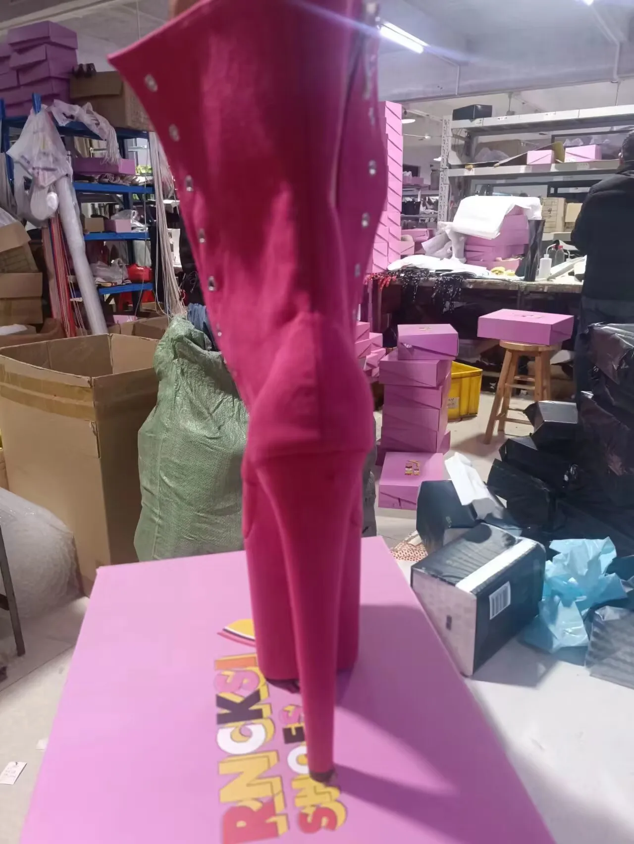 Aangepaste Naaldhakken Van 23Cm In Verschillende Kleuren, 9 "Paaldansen Sexy Nachtclubmodellen Met Enkeldansschoenen