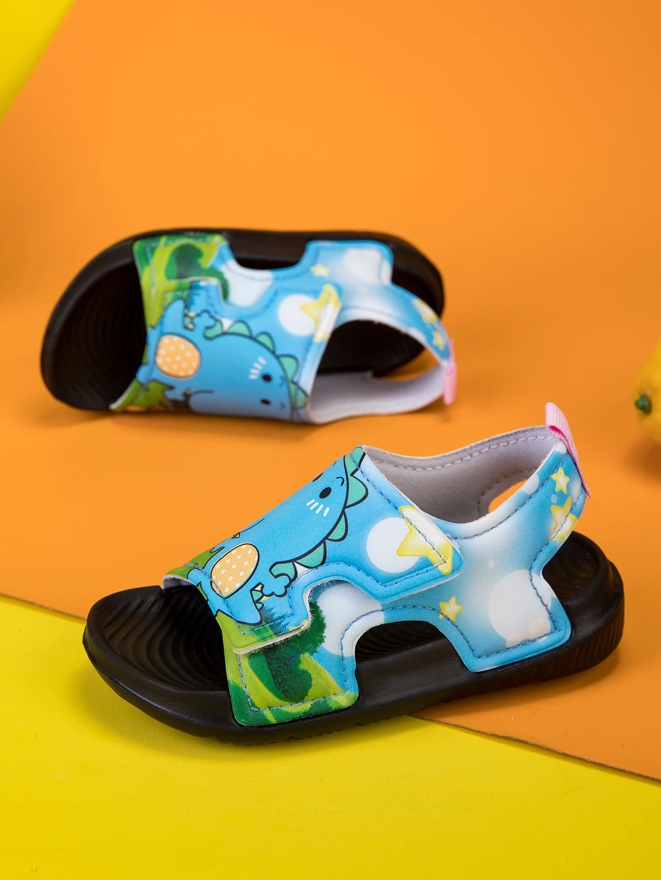 Summer fashion casual and comfortable outdoor sandals for boys and girls