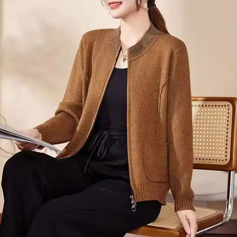 

Cardigan Sweater Women's 2026 New Coat Spring Autumn Middle-Aged Mother's Jacket Western-style Knitwear Coat Zipper Female Tops