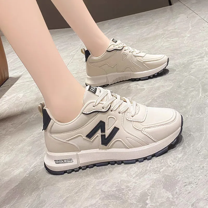 2024 New Hot selling Women's Mesh Casual Shoes Comfortable and Breathable Thick soled Casual Shoes Women's Sports Shoes