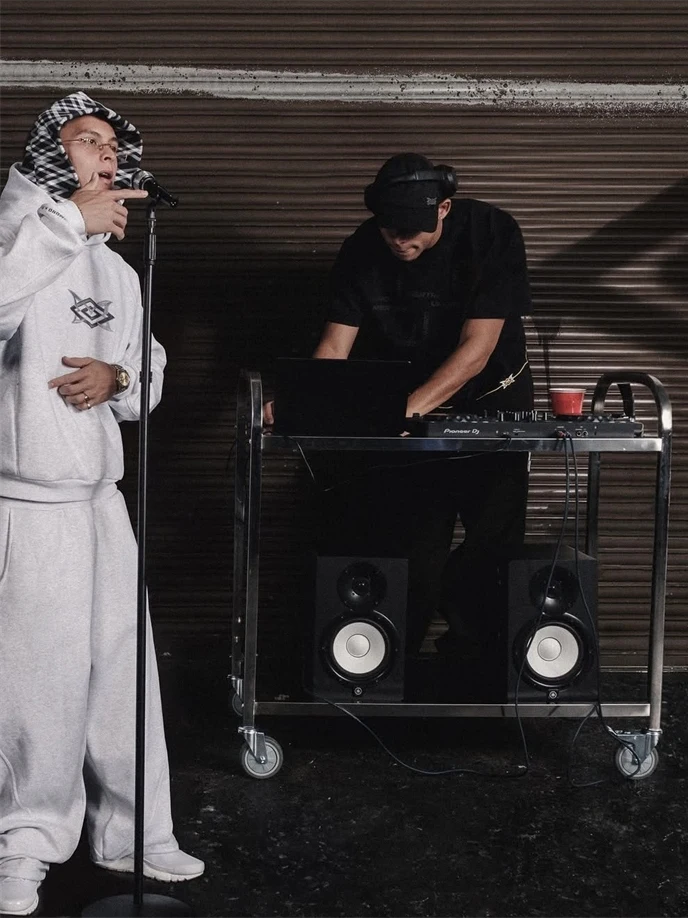 

Mertra ex Двойная толстовка с капюшоном Термальная уличная толстовка из хлопка и полиэстера Свободный крой Long Sve Street Sle Тепло гарантировано