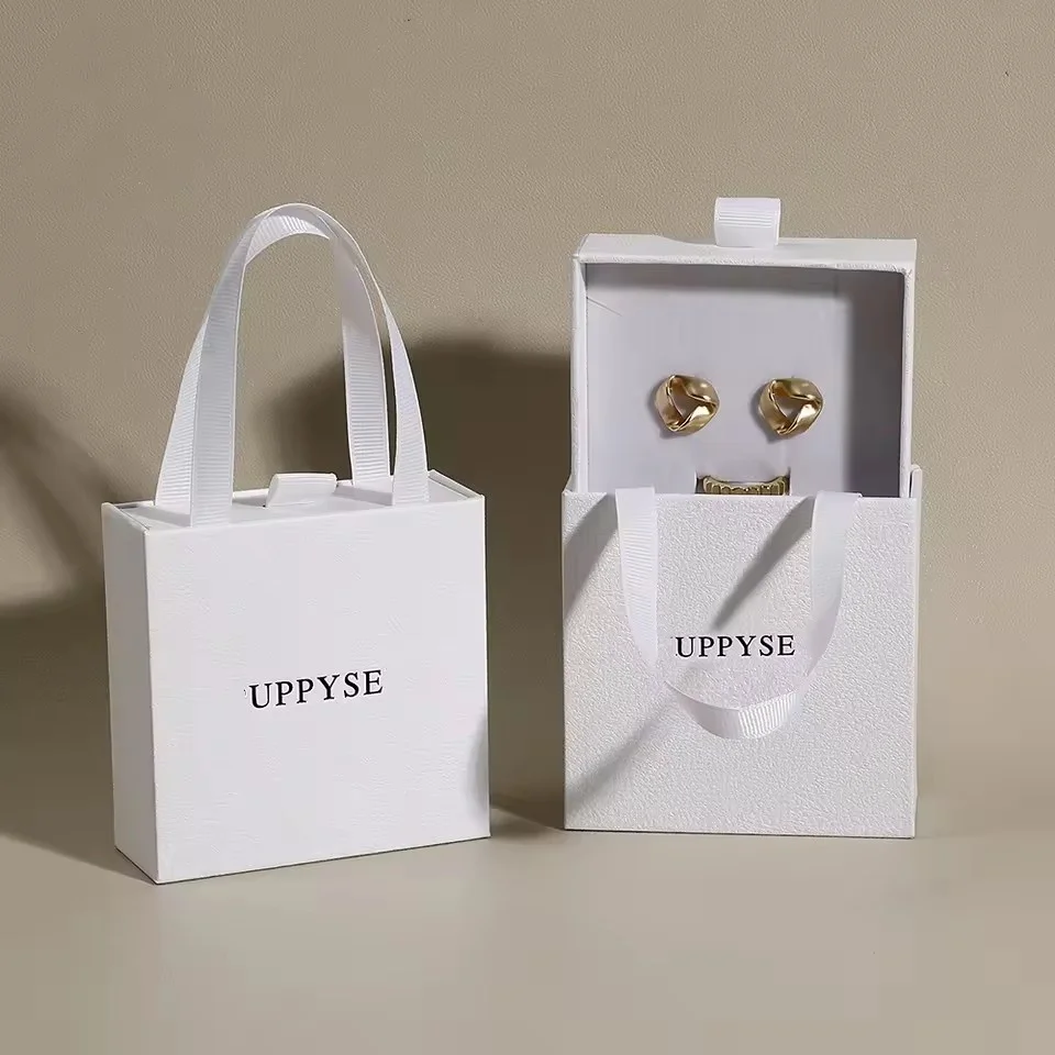 

50 Set 9×9cm Handheld Ribbon Box Jewelry Box with Gold Foil Logo, Personalized Drawer Paper Box Customizable Logo