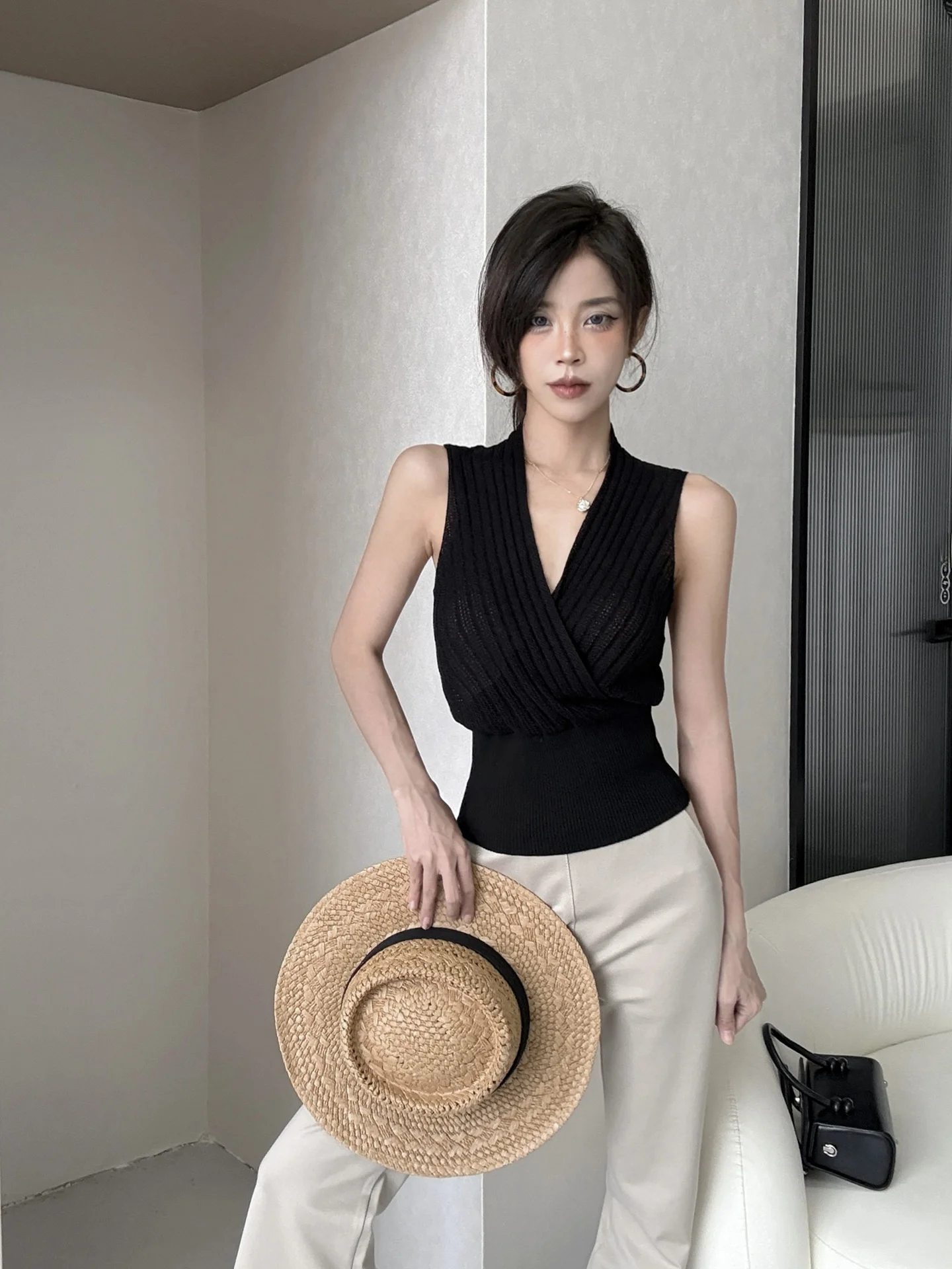 MianCun Simple Daily Cross V-neck Wool Knitted Waist-cinching Vest Women's Autumn Versatile New Style Top Slim Fit Curve Vest