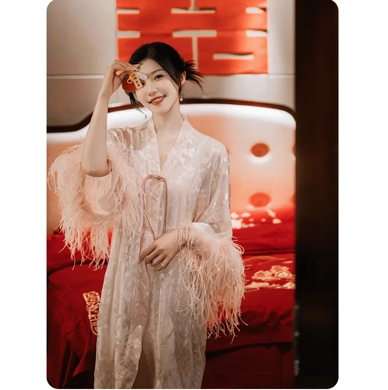 New Chinese style feather nightgown dress, women's retro high-end feeling, niche bride wedding morning gown