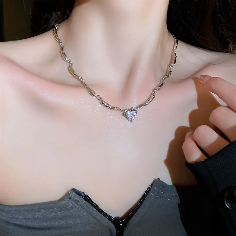 Y2K Sweet Edgy Necklace Black Spade Pendant Bamboo Chain Adjustable Choker for Women Aloof Aesthetic Jewelry