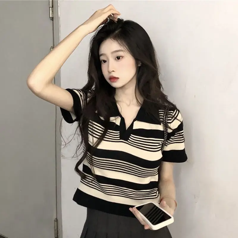 

Striped Knitted Short-sleeved V-neck T-shirt for Women in Summer Slim Fit Polo Shirt Short Top