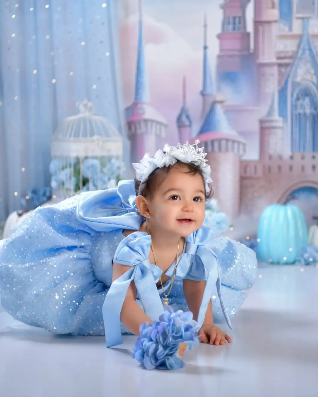 

Cute Shiny Custom Flower Girl Dress for Wedding Sleeveless with Bow Knee Lenght Kids Birthday Party First Communion Ball Gown