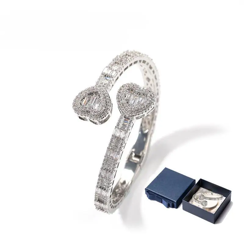 

Heart-shaped Bracelet Jewelry for Women, Hip Hop Mens Bangle Bracelet, Men Heart Cuff Bracelet with Jewelry Box