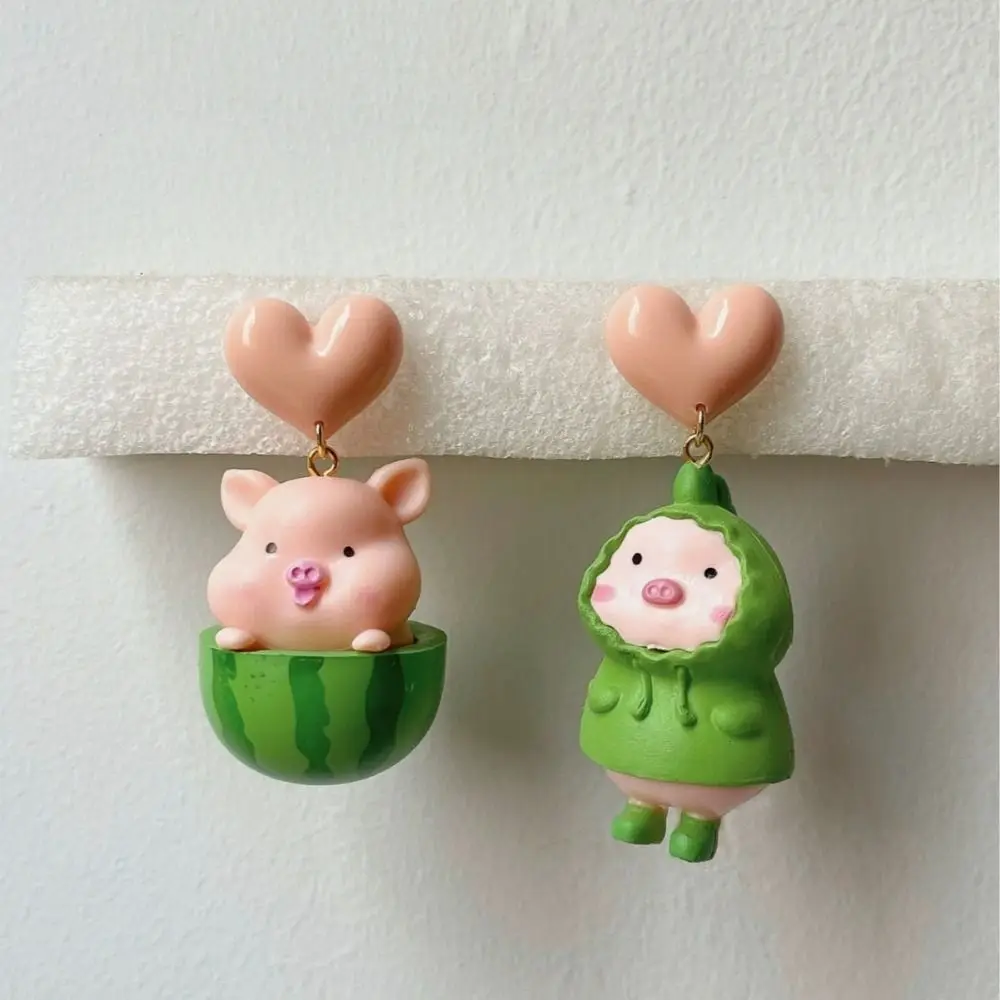 1Pair Cute Love Pig Drop Earrings Cartoon Three-DimenSional Raincoat Piggy Dangle Earrings for Women Girl Fashion Jewelry Gift