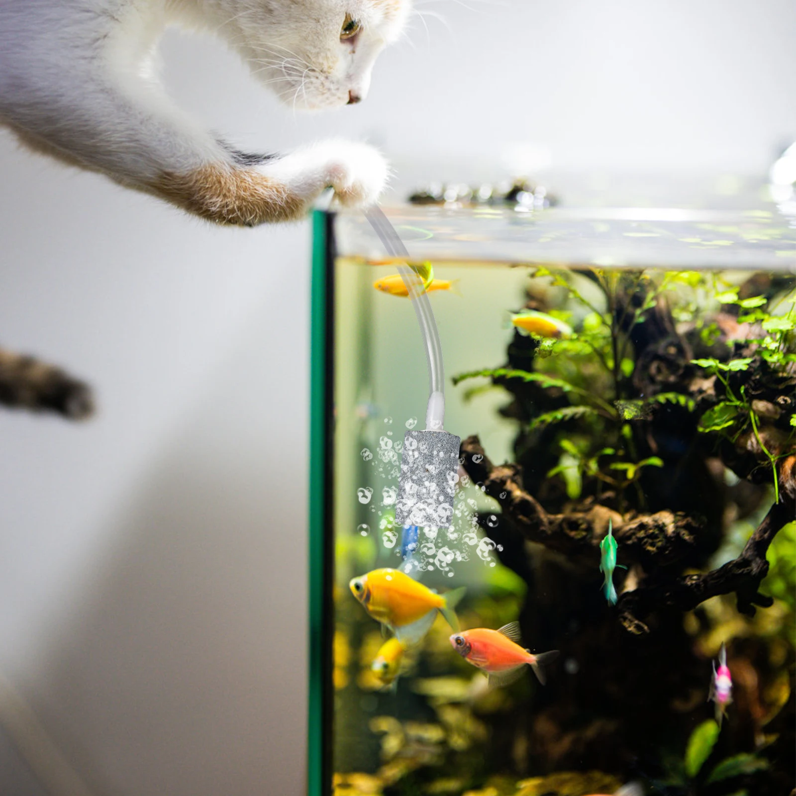 

Portable USB Oxygen Pump Fish Tank Bubbler Aquarium Air Pump Small Quiet Aerator ABS Yellow for Bedroom Living Room