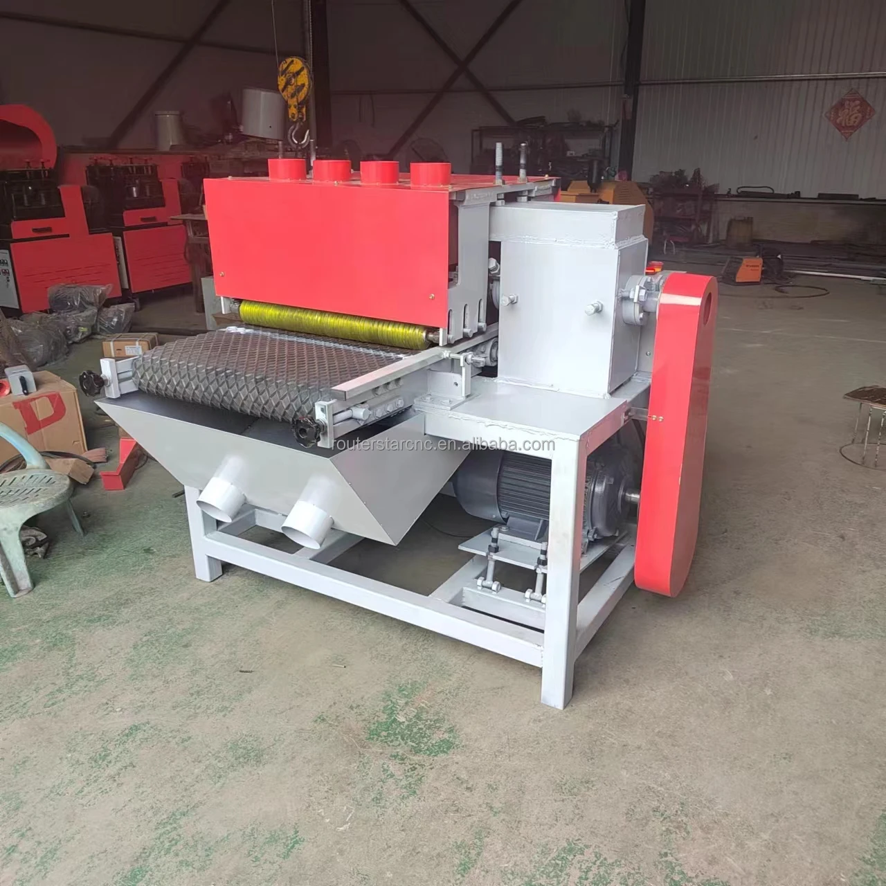 Многолезвие пилы для резки древесины